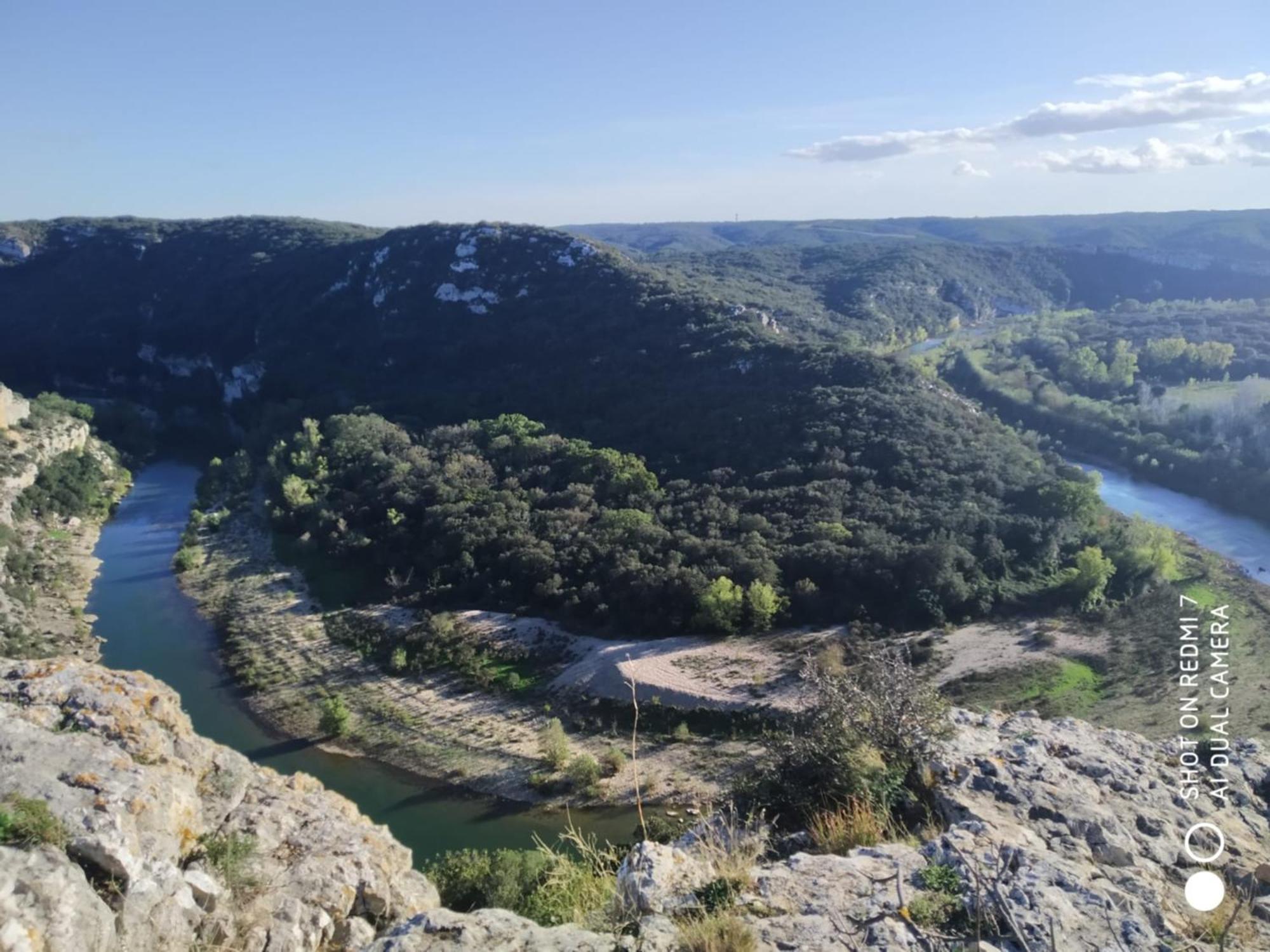 Proche Uzes Petit Gite Avec Grande Cuisine D'Ete Et Piscine Saint-Siffret Zewnętrze zdjęcie
